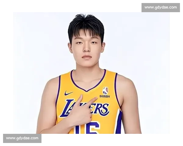 杨瀚森试训收官锁定 NBA 首轮 开拓者 16 顺位摘下中国新星 杨瀚森试训收官锁定 NBA 首轮 开拓者 16 顺位摘下中国新星