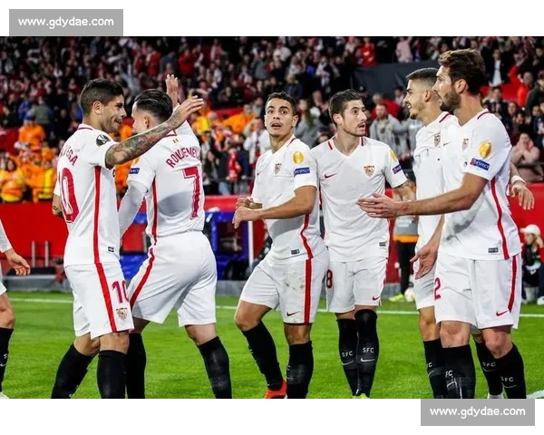 欧战焦点对决伊斯坦堡主场迎战塞维利亚胜负悬念升级之夜全面解析