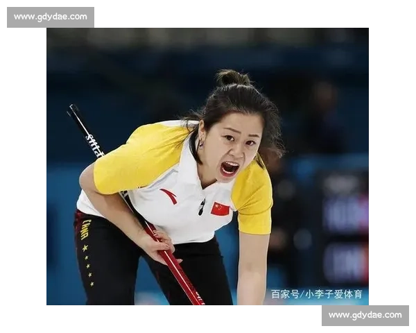 背水一战迎强敌中国队对阵卡塔尔队冲击关键胜利之夜与荣耀梦想征程